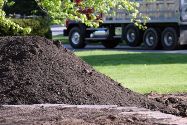Yard Dirt Delivery in Snohomish
