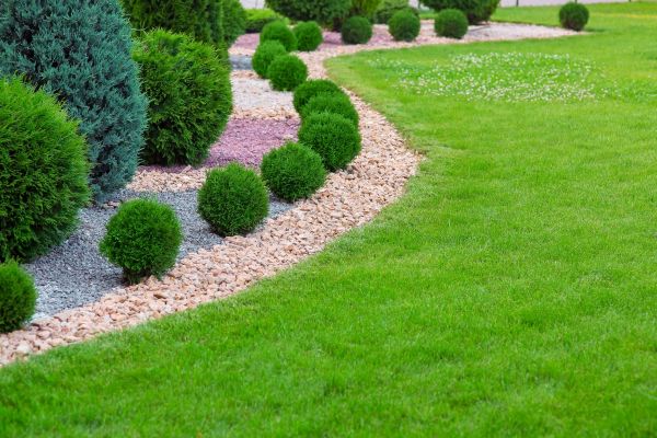 Edging Stones Installation in Snohomish